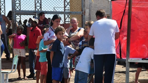 COMEMORAÇÃO DO CLUBE XXI DE ABRIL REÚNE MUITAS FAMÍLIAS