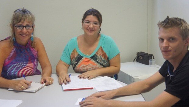 Empresa Terra Viva entrevista candidatos no PAT