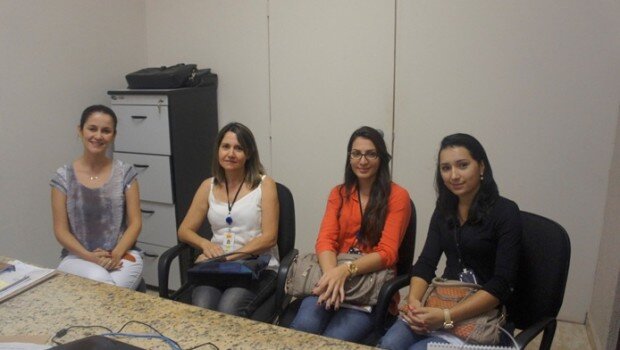 Representantes do Projeto Guri se reúnem com a diretora da Educação e Cultura