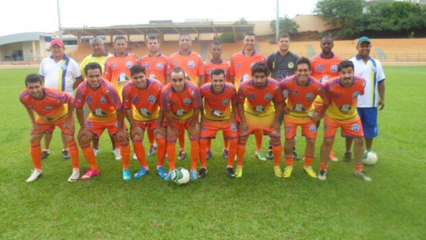 Ressaca e Vargeana estão na final do Campeonato Municipal de Futebol