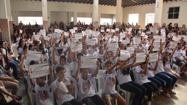 PROERD REALIZA FORMATURA DOS ALUNOS DA REDE MUNICIPAL E PARTICULAR