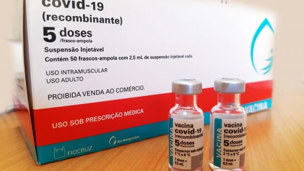 VACINAÇÃO CONTRA COVID-19 FOI REALIZADA  NA QUARTA-FEIRA (16)