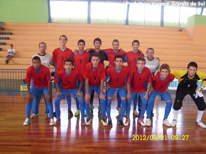 Escolinha de Futsal consegue três bons resultados