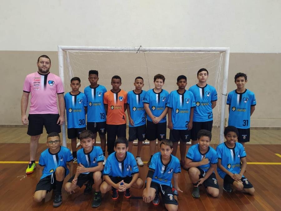ESCOLINHA DE HANDEBOL JOGOU EM POÇOS DE CALDAS NO ÚLTIMO SÁBADO (16)