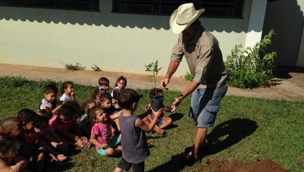 CRECHE MUNICIPAL IRMÃ GERTRUDES REALIZA PROJETO UNIÃO FAZ A VIDA