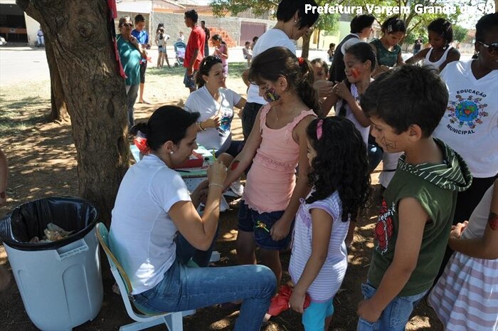 Folclore teve comemoração nas escolas municipais