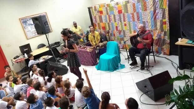 Viagem Literária encantou alunos do PETIT e da Rede Municipal de Educação