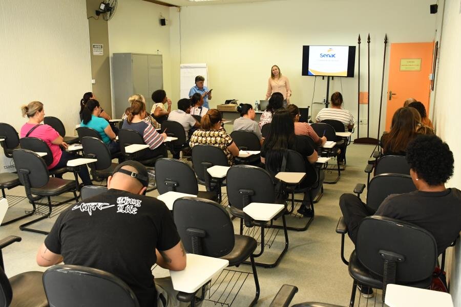 INICIADAS AS AULAS DO CURSO DE CUIDADOR DE IDOSOS NESTA SEGUNDA-FEIRA (22)