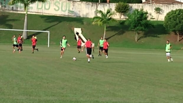 ESCOLINHA DE FUTEBOL SE PREPARA PARA A 22ª TAÇA INTERNACIONAL
