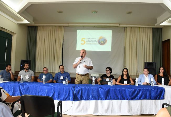 PREFEITURA REALIZA CONFERÊNCIA MUNICIPAL DE MEIO PARA DEBATER EMERGÊNCIA CLIMÁTICA