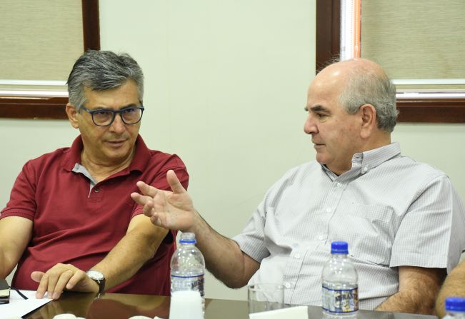 PREFEITO RECEBEU NO ÚLTIMO SÁBADO (25) A VISITA DEPUTADO SIMÃO PEDRO 