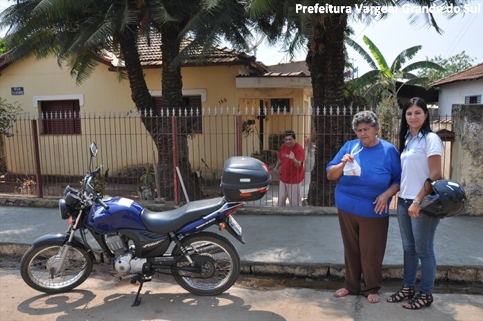 Desde fevereiro moto entrega leva medicamentos às residências dos pacientes