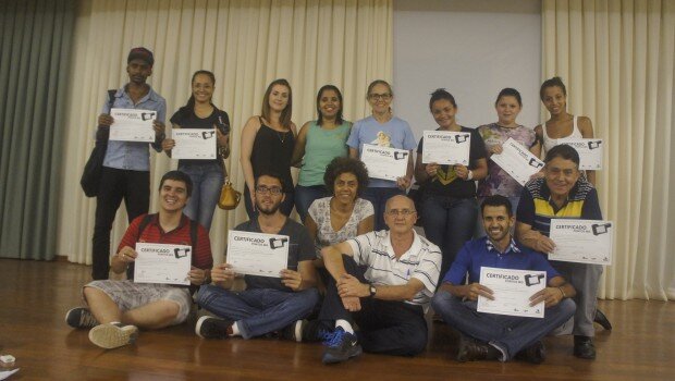 Oficina de fotografia abordou técnicas de iluminação